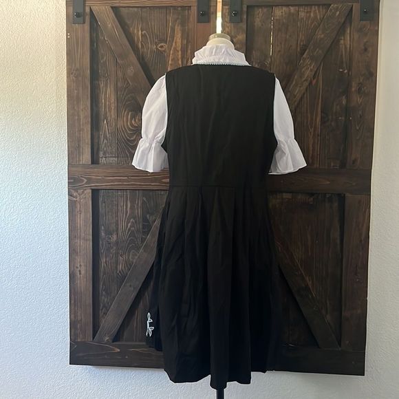 XL16-18 Trachten,Oktoberfest,Germanfest Dirndl Dress,3-pc,Blue Roses embroidered - Picture 9 of 14